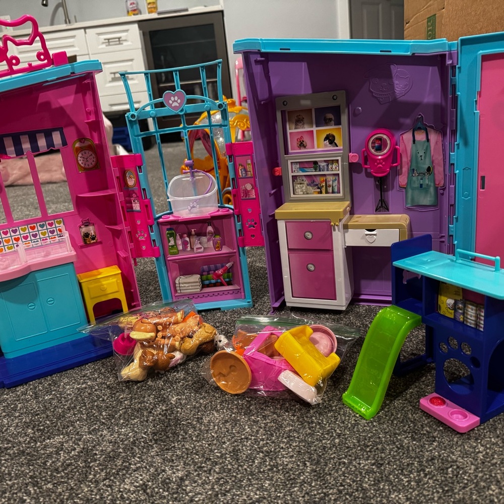 Barbie pet clinic